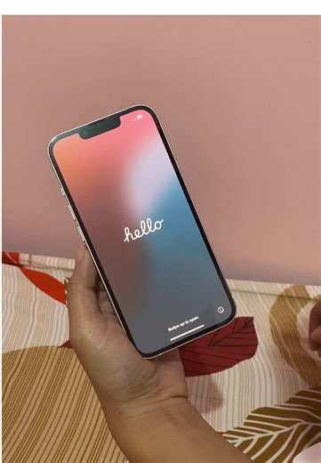 Unboxing the iPhone 13: Features and Customization Tips