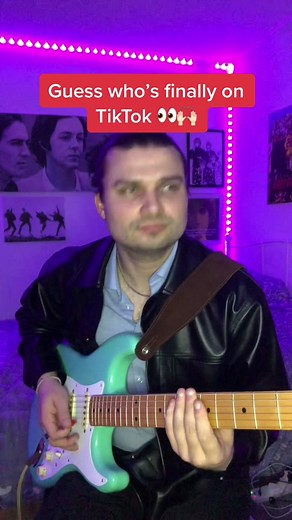 Welcome to TikTok @The Rolling Stones 🎉♥️ #foryou #foryoupage #fypシ #guitarist #guitaristsoftiktok #musician #musiciansoftiktok #guitartok #fender #fenderguitars #alextracey #funk #pop #rock #rollingstones #therollingstones #mickjagger #keithrichards