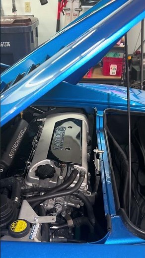 Engine view as it backfires at 5500 rpm