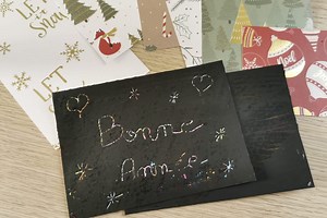Voici comment réaliser une jolie carte à gratter pour la bonne année