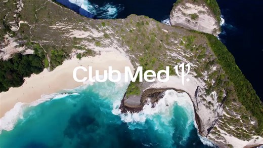 🌴 คลายสงสัย... “All-inclusive” ที่ Club Med จริงๆ แล้วคืออะไร? 🥥✨ เคยไหม? ไปเที่ยวแต่ต้องมาเหนื่อยกว่าเดิม เพราะต้องวางแผนมื้ออาหาร หาร้านที่ทุกคนชอบ หรือกังวลกับค่าใช้จ่ายที่บานปลาย... ที่ Club Med เราเปลี่ยนนิยามคำว่า "All-Inclusive" ให้กลายเป็น "ความอิสระ" ในการใช้ชีวิต เพราะตั้งแต่วินาทีที่คุณก้าวเท้าเข้าสู่รีสอร์ตของเรา ทุกอย่างถูกจัดเตรียมไว้ให้คุณครบจบในที่เดียว สัมผัสประสบการณ์ที่มากกว่าคำว่า "พักผ่อน" 🛋️ Accommodation พักผ่อนในห้องพักที่ทันสมัยและสะดวกสบาย ท่ามกลางทำเลที่สวยที่สุดในโ