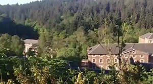 Make the most of the beautiful weather with a visit to New Lanark World Heritage Site! Woodland walks, waterfalls, picnic & play areas, Visitor Centre & lots more to enjoy :) We're under an hour from Glasgow & Edinburgh. Find us at: www.newlanark.org | New Lanark World Heritage Site