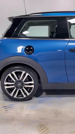 The Multitone Blue Roof on the Island Blue Mini Cooper