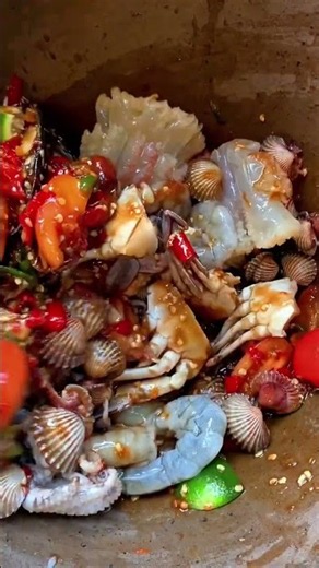 ยำทะเลรวมมิตร 🦐🦀🐙🌶️😋 #ยำทะเล #อาหารทะเล #thaifood #seafood #deliciousfood #ครัวนอกสูตร #homecuisine