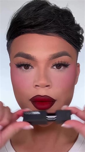 Transform Your Look: Devil Makeup Tips for Halloween