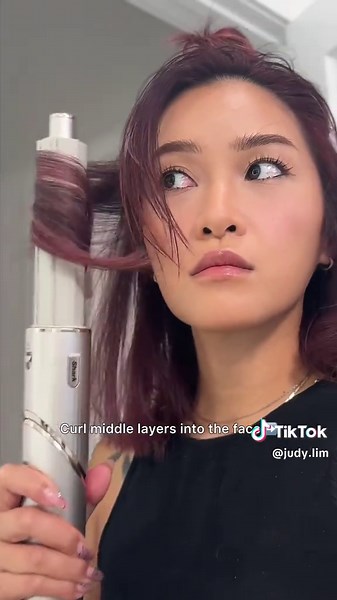 Short Hair Blowout Tutorial Inspired by Friends