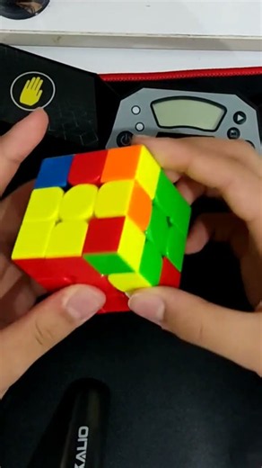 Fast Rubik’s Cube tutorial! 🧩 Learn, practice, and improve your solves! #Rubik #3x3 #Shorts