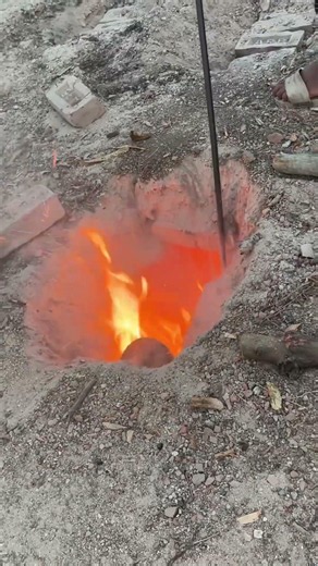 How Bricks Are Baked in Extreme Fire: Traditional Brick Kiln Manufacturing #fire