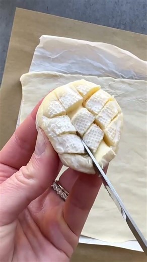 These Cheesy Bites Disappear in Seconds 🤯🧀|Inspired by @kelseyoppenheim| Original Credit goes to her