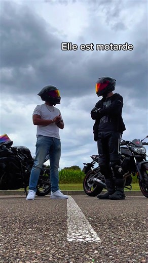 « Mais où est-elle ? » 😂@ToonSRBike ✞ #moto #humour