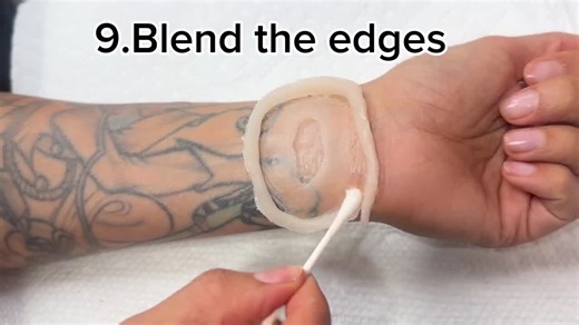 Full Voluminous Lips Silicone Prosthetic – Realistic Swollen Lip FX Makeup for Film, Cosplay & Halloween - Etsy