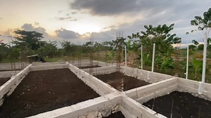 Mwen kontan pataje ak nou premye etap pwojè konstriksyon yon sant teknolojik ak kreyasyon kontni andan vilaj Abedjluniverse. Sant pral yon referans pou tout jèn ki vle aprann metye dijital yo tankou trading, coding, konsepsyon grafik elt. Malgre tout bagay nou n ap kontinye vanse. | Abedjluniverse