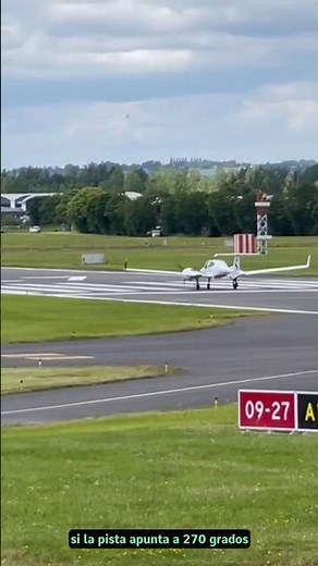 ✈️ Did you know that airport runway numbers have a meaning? #aviation