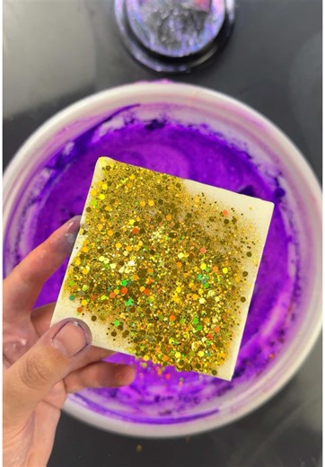 Royals Part II: ASMR and Oddly Satisfying Moments