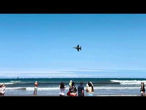 📍F-18 Hornet and Eurofighter Finale at Gijón Air Festival 2025 – Power in the Skies -Spain 🇪🇸