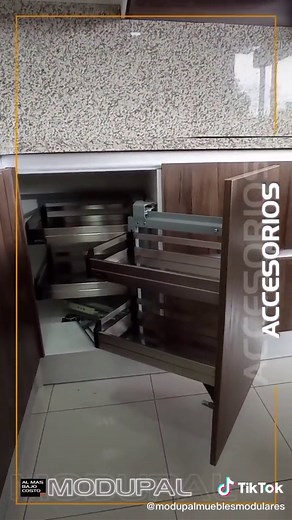 Los accesorios son parte fundamental dentro de tu cocina. #AccesoriosDeCocina #cocinasmodernas #diseñointeriorecuador #Mueblesmodulares #modupal