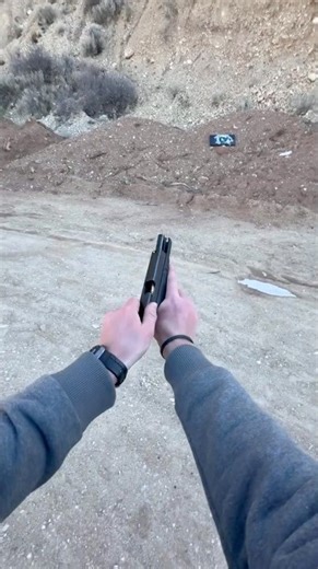 Satisfying quick reload for 40 S&W #superspeedcuts #asmr