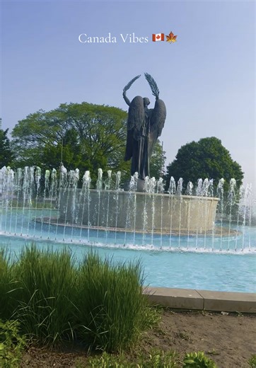 Exploring Toronto.🇨🇦🍁😮🥰✈️#fypviral #torontotrip #followers #tiktokviralsong #followers #exploringcanada #torontothingstodo #thisiscanada #placestovisitintoronto #toronto #naturevibes #goviralvideo