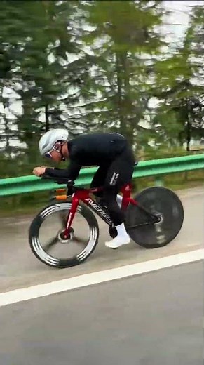 Riding and speed #avengerbikes #avenger #cycling #triathlon