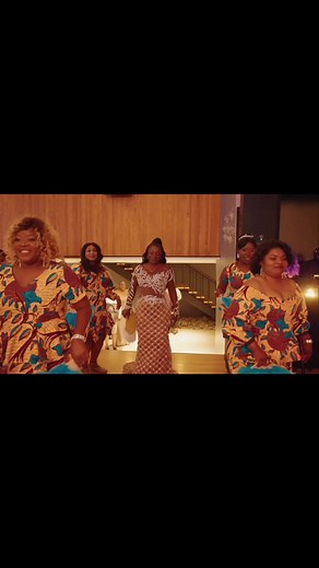 Beautiful bride with her girls ❤️❤️ #africancanadianweddings | African Canadian Weddings