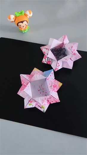 10K views · 67 reactions | Learn how to fold a beautiful flower storage box using a single sheet of paper. Come and try it out! #storagebox #paper #papercraft #flower #flowers | People Crafts | Facebook