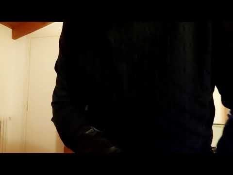 Real men should wear long leather gloves