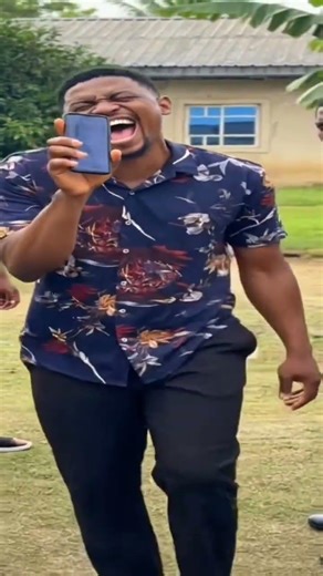 MOBILE PHONE MADNESS #bestcomedyskit #comedy #funny #africancomedy #markangelcomedy