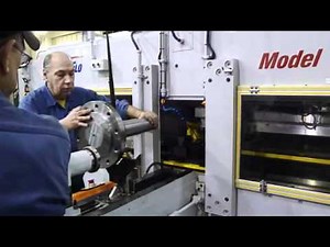 Roto-Flo 3272, 60" Spline Rolling Machine .wmv