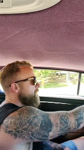 “Olds Cool – The OG Mercury Sled 😎”