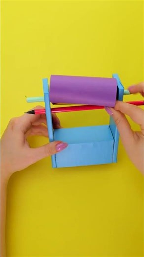 ¡Trucos Artísticos Geniales! Decalcomanía Mágica 🖌️✨ #shorts