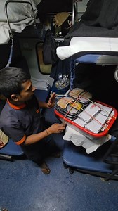 13M views · 10K reactions | Train में आ गया नया scam⚠️ सड़े मरे हुए बदबूदार मुर्गे की बिरयानी खाकर सीधा hospital पहुचाने का इंतज़ाम  | Swadkediwane | Facebook