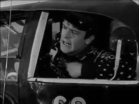 Esquina Bajan | 1948 | Pelicula Completa | David Silva y "Mantequilla" | Hecha por Alejandro Galindo