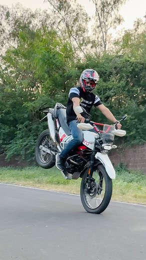 FARAZ STUNT RIDER on Instagram: "One of the Best offroad HANDLEBARS 😍 from @republicofbikerskochi #farazstuntrider #biker #superbikes #offroading #offroad #xpulse #supermoto #robcustoms #republicofbikers #xpulse200 #reels #reel #reelitfeelit #reelkarofeelkaro #reelinstagram"