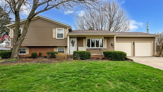 300 Castleton Rd NE, North Canton, OH 44720 - MLS 5195068 - Coldwell Banker