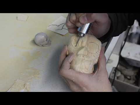I Carve a Skull out of Wood