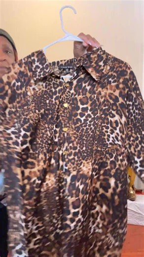 Welcome in FashionStars… I’m Hynni B, your host and you’re shopping with HB Shine on True North Boutique Live.. Let’s warm up with these great deals! * Please Register if you’re a new shoppers * 2-3 day shipping * Comment Shine ✨ or Star ⭐️ to claim an item *No holds * Invoices due upon receipt * Sizes: Small up to 3x *Paypal and square invoicing * Pirate shipping COME ON IN FashionStars for WITH FASHION, FUN AND GREAT VIBES ❤️ 🛍 Be sure TO FOLLOW AND LIKE our Page! https://www.facebook.com/HBS