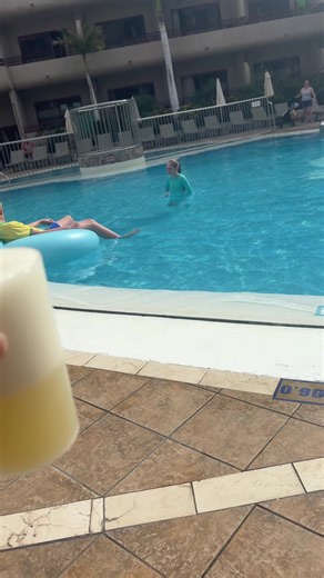 Wendy Louise Jones: Embracing the Sun's Call