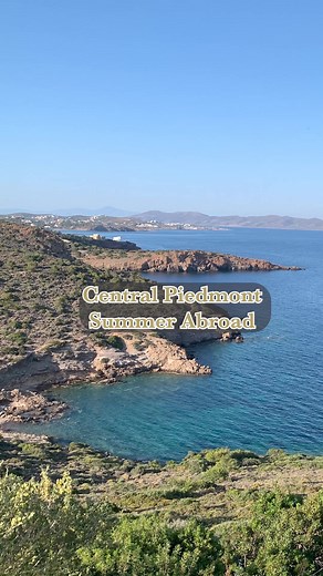 Summer abroad with Central Piedmont looks like this - Greece, Italy, South Africa, Ecuador, and France! 🇬🇷 🇮🇹 🇪🇨 🇿🇦 🇫🇷 🌍 📸 : Daniela A. , Keylee C., Elizabeth B., Veronica F. Learn more about global learning at Central Piedmont:➡️ https://bit.ly/2IPtWvV | Central Piedmont Community College