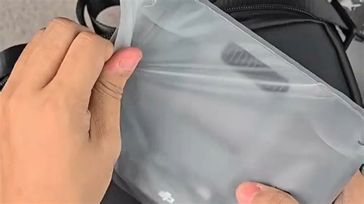 DJI RC-N1 遥控器搭配O3+图传，信号稳定无延迟，户外航拍、夜间飞行都能流畅传输高清画面，实用性强。