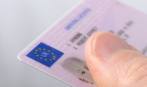 Driving licence: DVLA instructs motorists on how to apply online