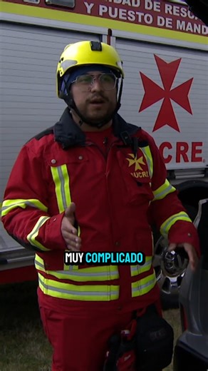 ⛑️ El equipo de rescate es FUNDAMENTAL para el deporte motor ⛑️ Indispensables y con un tiempo de respuesta muy corto el personal de rescate se encarga de salvaguardar la vida de los pilotos, no pueden existitir errores o las consecuencias serían fatales 🏥 Un aplauso para estos guardianes de la pista 👏 | TV Azteca Deportes