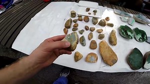 为什么石头有各种各样的颜色