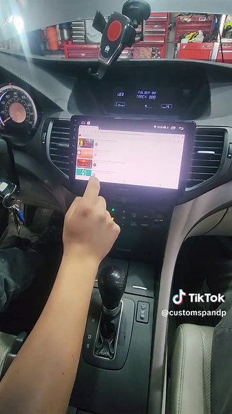 Client was looking for the best of the best options offered to his vehicle. Luckily for him we had one in stock and a space for him! This is an android radio we can offer those who have acura tsx's. We have many options for many cars, don't be afraid to give us a call here and make your appointment! #primoperusounds #primoperucustoms #androidradio #acura #tsx #acuratsx #radioupgrade #carmod #applecarplay #androidauto #caraccessories #fyp #car #backupcamera