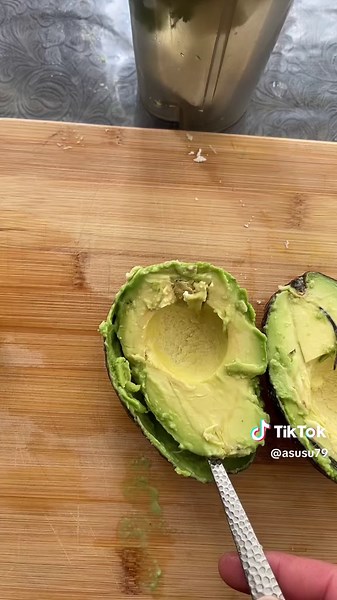 Creamy Herb Cheese Dip Recipe with Flavors of Garlic