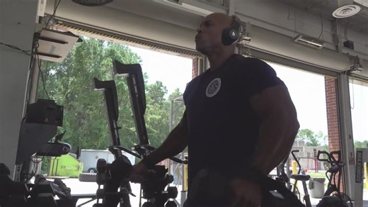 Navy veteran, husband, firefighter Caleb Walker making pro bodybuilding debut