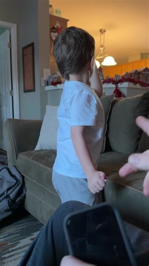 Shawna Ream Webb (@mom_onthetok) - This kid 🤣 💨 #fart #fartsarefunny #toddlermom