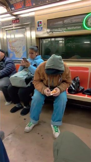 HUNTS POINT, BRONX - TAKING THE TRAIN IN NYC