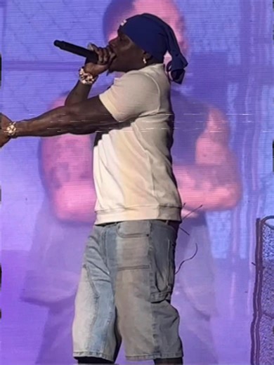 #talkswithDerrick #concert