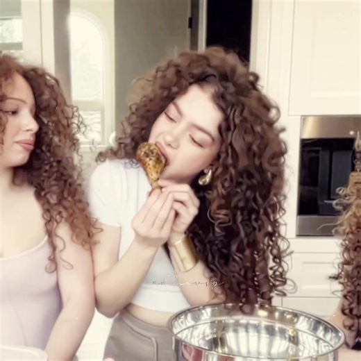 |fust post of 2026 (I hate it sm)| #fypシ #kalogerassisters #firstpostoftheyear #xyzbca #edit 🏷️- rm: @cal ༄ scp: @𝓇𝒾𝓇𝒾𝜗𝜚 @demitrakalogeras @sundaykalogeras @Eliana Kalogeras @Noah Risling @ℐ𝓏𝓏𝓎!!🪿 @harmony ౨ৎ @caylynn:) @Julia ౨ৎ 🔎- Demitra kalogeras, Demitra Kalogeras edit, Kalogeras sisters, Edit, Vsp qr code, Vsp coloring, Edit inspo, Edit audios less, remake, VideoStar