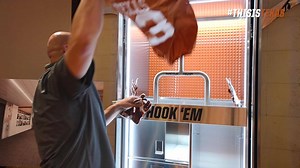 592K views · 5.3K reactions | Here's an in-depth look of the features in the new Texas Football locker room. 落 #ThisIsTexas #HookEm | Texas Football | Facebook